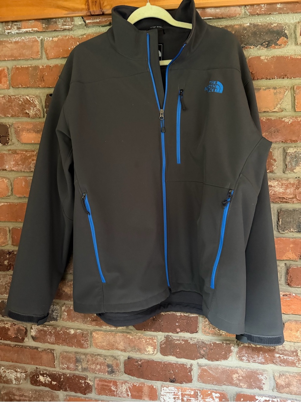 Men’s Gray North Face Apex Bionic Jacket